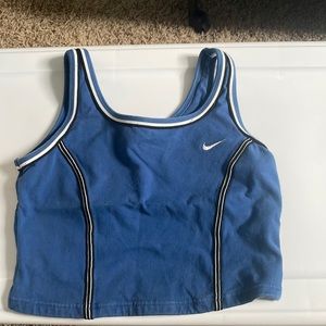 nike cropped tank